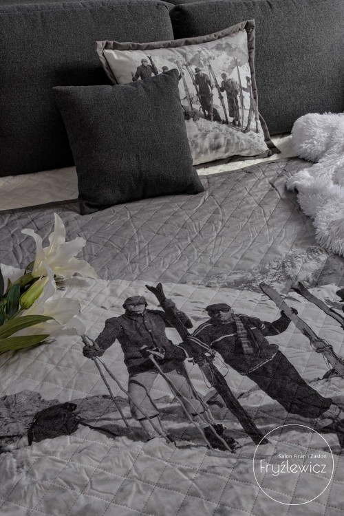 NARZUTA PIKOWANA NARCIARZE NA TLE TATR FIRANY FRYŹLEWICZ (3).jpg