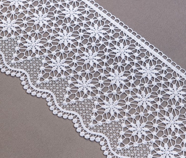 GIPIURA 20cm 81226 firanyfryzlewicz.p 1l.jpg