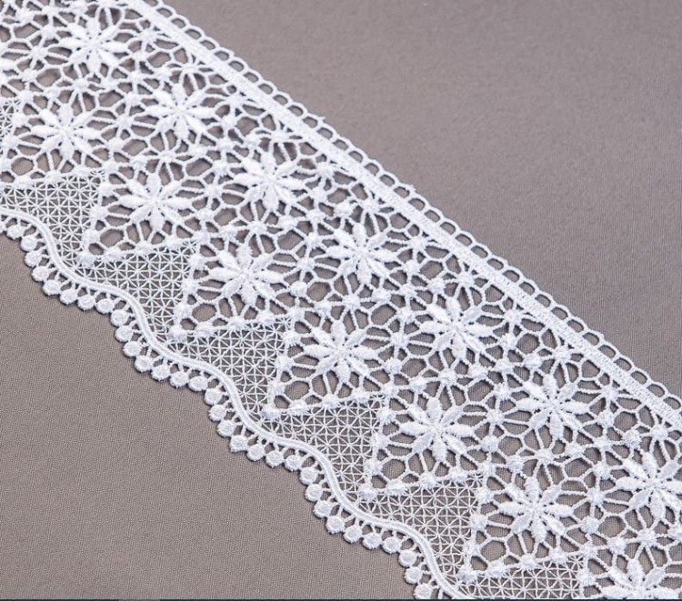 GIPIURA 15cm 81226 firanyfryzlewicz.p l.jpg