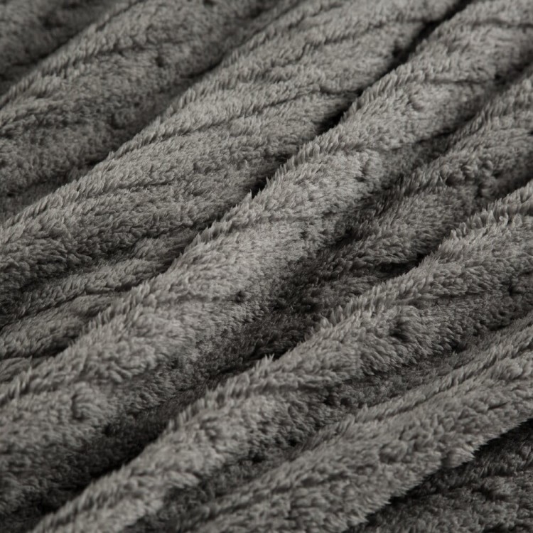 7e096c45ffc7ab4f7ff50136aa94e800