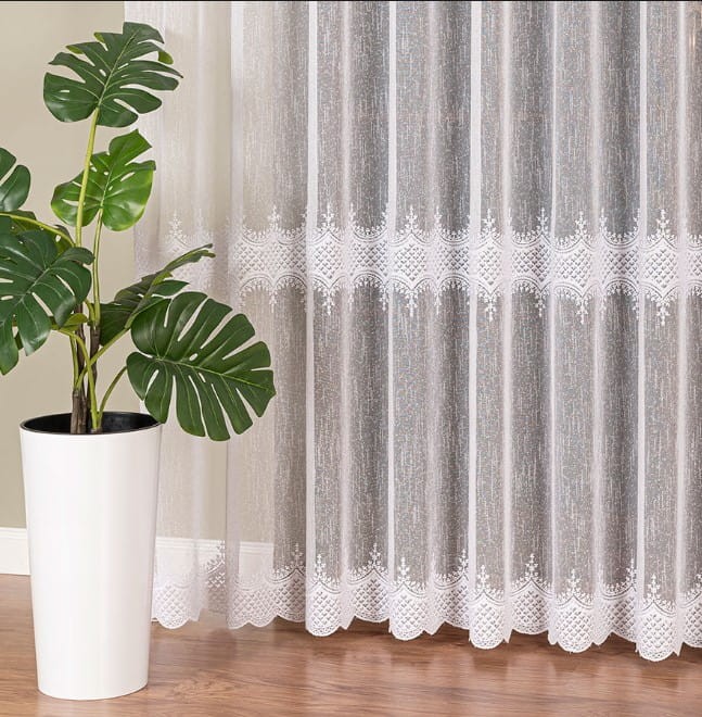 Firanka haftowana ze wzorem pasowym,1  FIRANYFRYZLEWICZ.PL.jpg