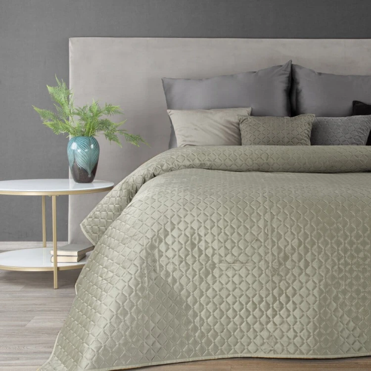 fee65447b61a960c6d44ca14faf94539