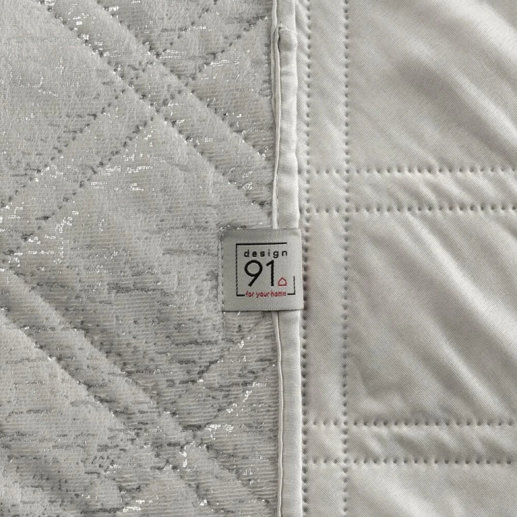 40d525a36f552a3323a91f8d6780f41e