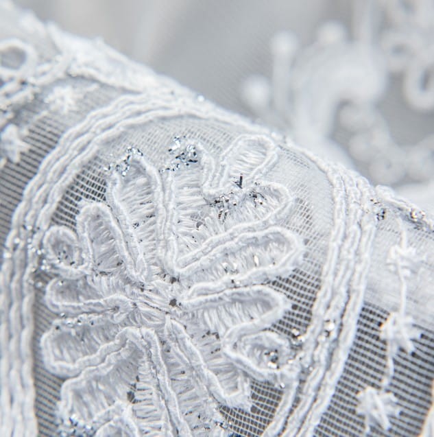 firana haftowana z błyszczącej markizety firanyfryzlewicz.pl   (1).jpg