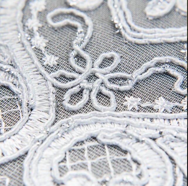 firana haftowana z błyszczącej markizety firanyfryzlewicz.pl   (3).jpg