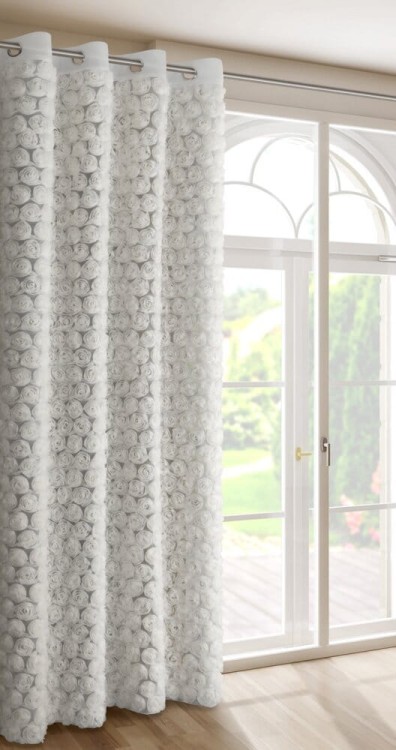 bce50ffe9339e2681c2b23eae8217401