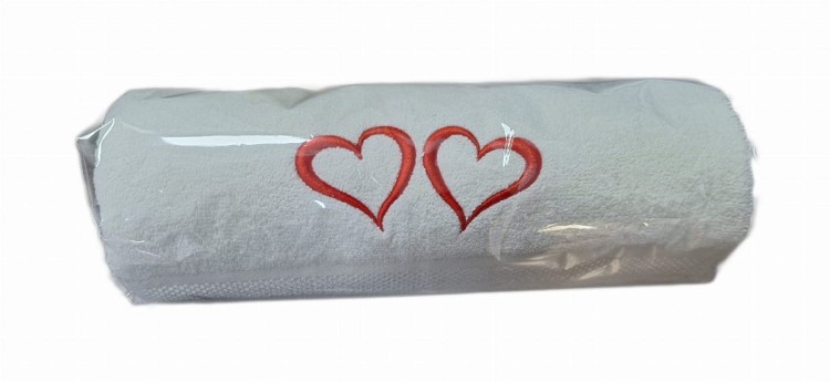 RĘCZNIK HAFTOWANY SERCA firanyfryzlewicz.jpg