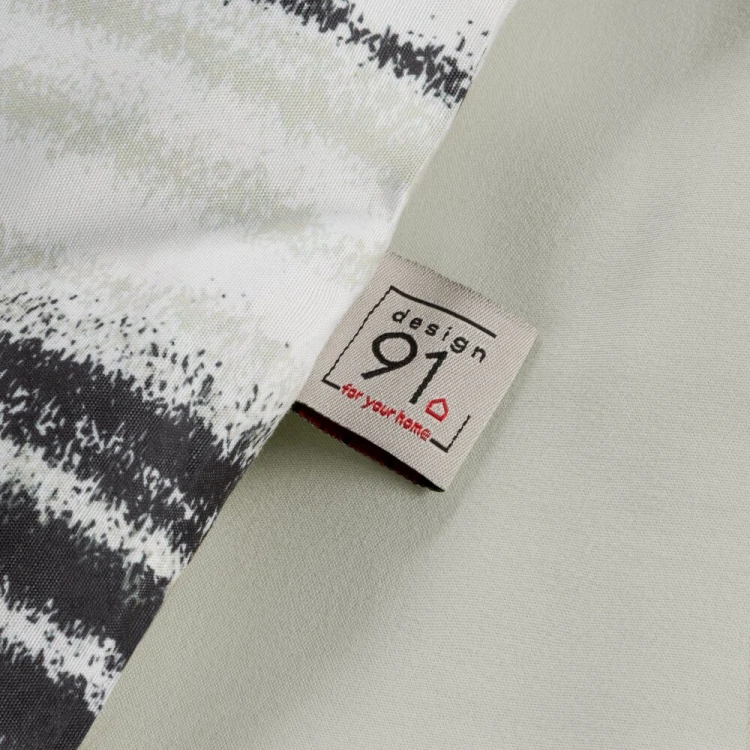 7e01bf6c25594022db6775b0b33b4980