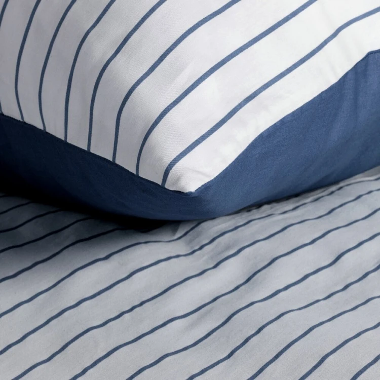 0d7b39cecc7f89ee51fbc3a2b68f36ed