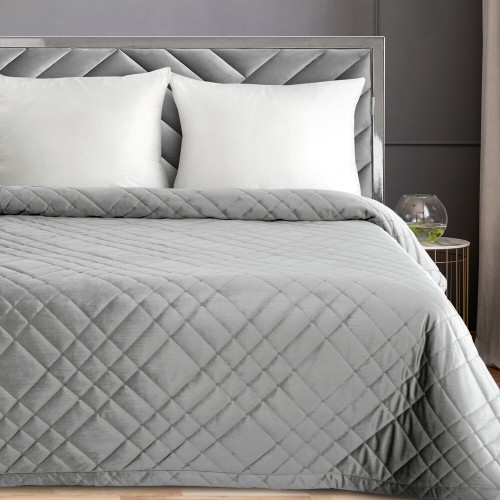 e966beb17764c6aee606d1f66381e697